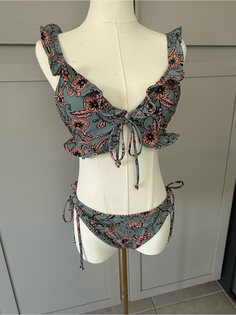 For Love & Lemons Floral Ruffle Bikini Set Blue Pink Size Large